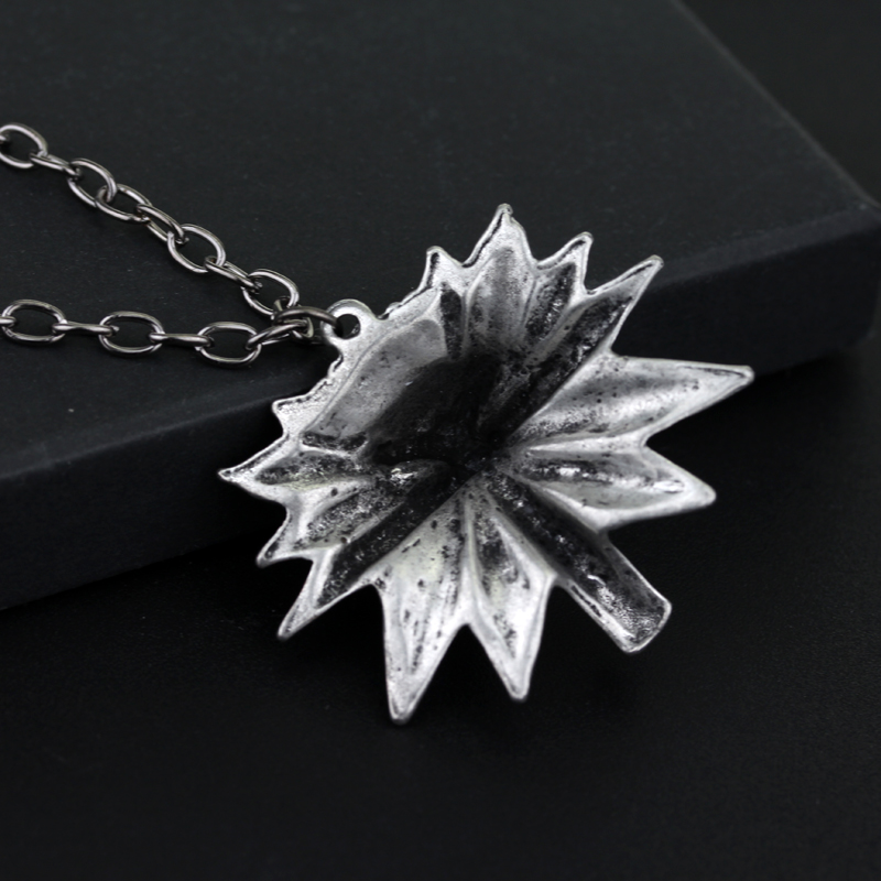 Kalung liontin kepala serigala - Wildman Hunting & Outdoor Polokwane ulasan dan harga